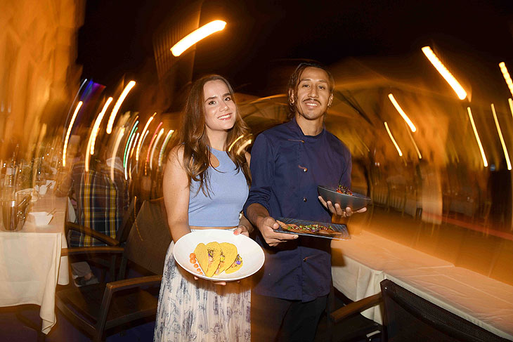 Laura Liberti und Le Roy`Smith FILMCASINO DinnerClub Pop-Up Restaurant “Paracas by Le Roy`Smith” in München am 28.07.2022 AGENCY PEOPLE IMAGE (c) Michael Tinnefeld